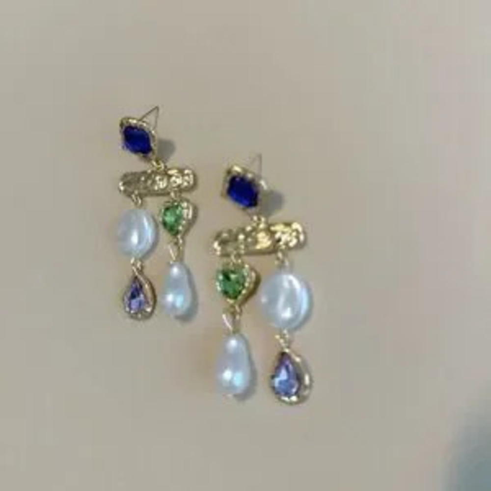 Crystal?drop earrings N1057